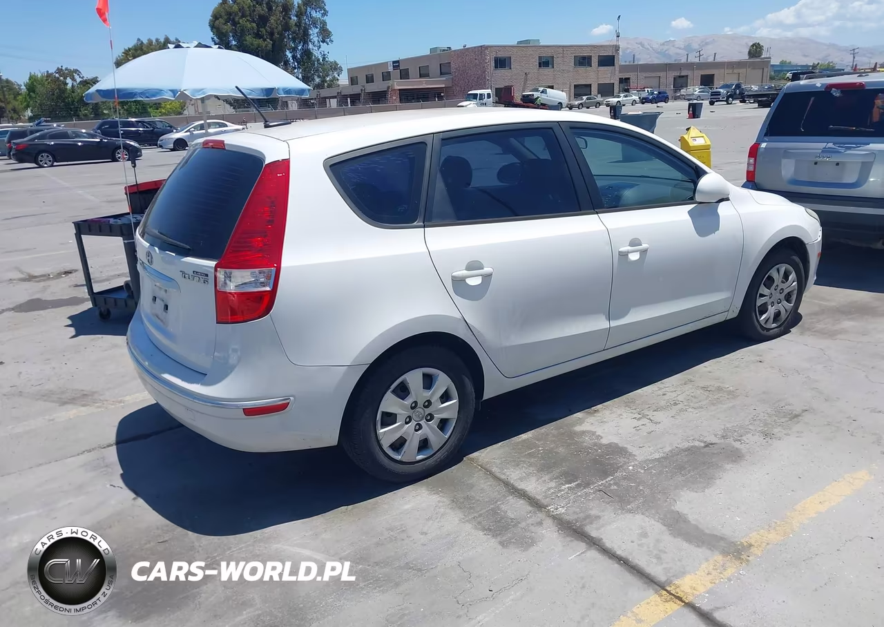 2012 Hyundai Elantra Touring Gls VIN:KMHDB8AE0CU134505 - 4