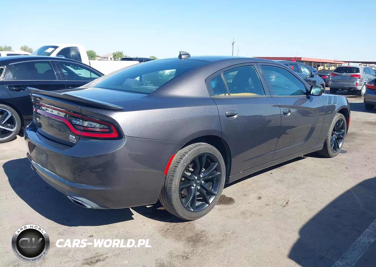2017 Dodge Charger Sxt Rwd VIN:2C3CDXHG4HH667029 - 4