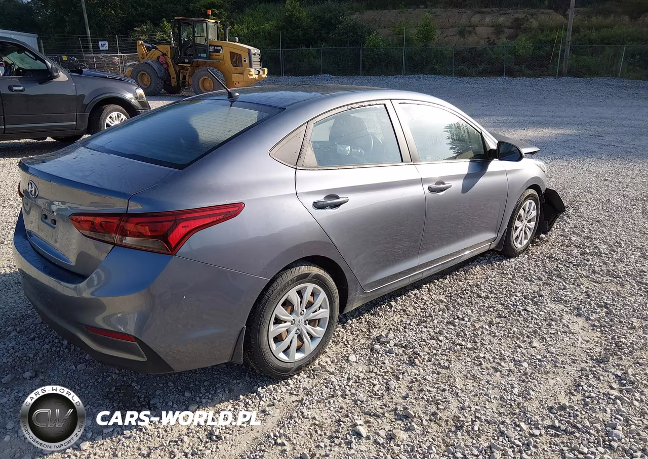 2020 Hyundai Accent Se VIN:3KPC24A63LE120923 - 4