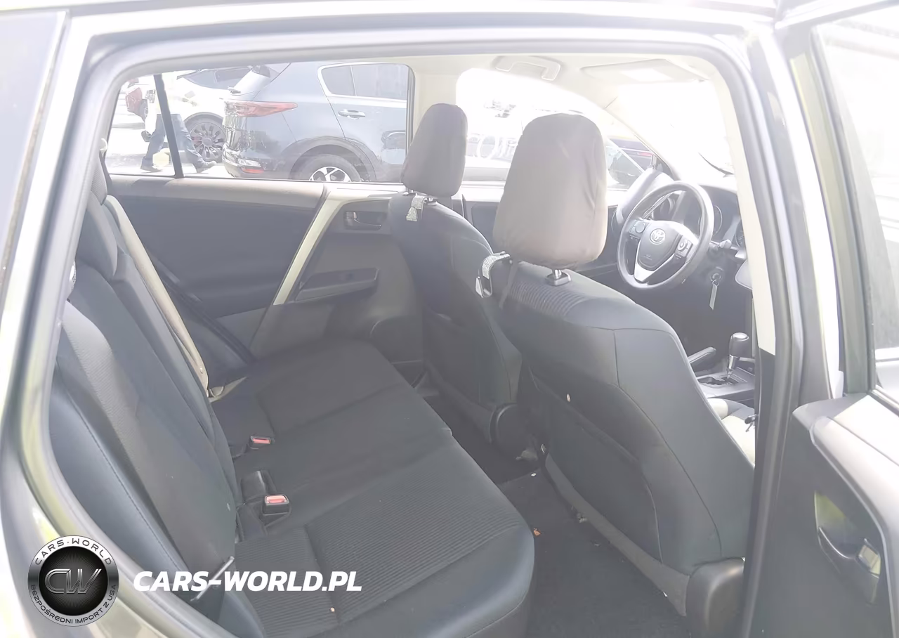 2017 Toyota Rav4 Le VIN:2T3BFREV1HW551061 - 8