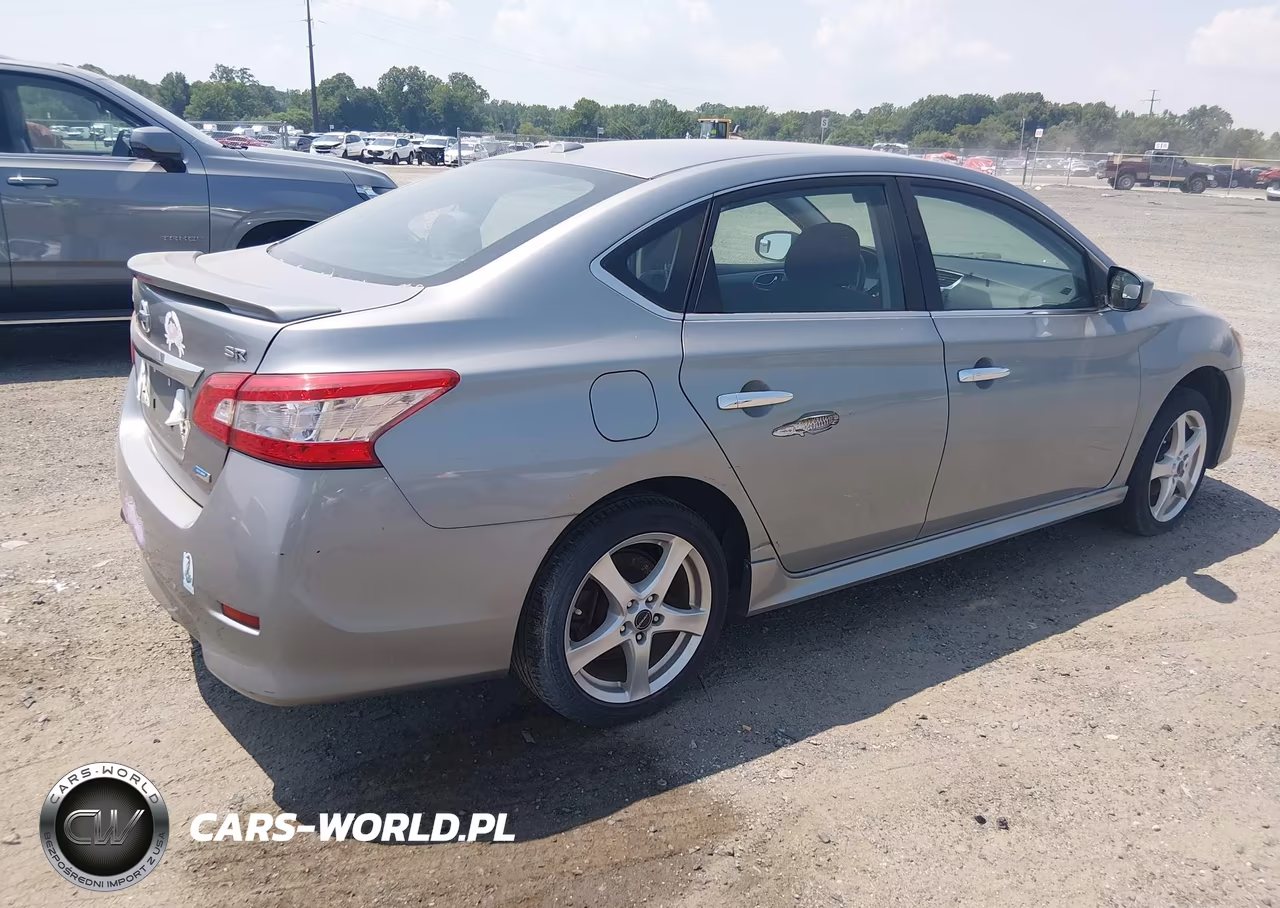 2014 Nissan Sentra Sr VIN:3N1AB7AP5EY273695 - 4