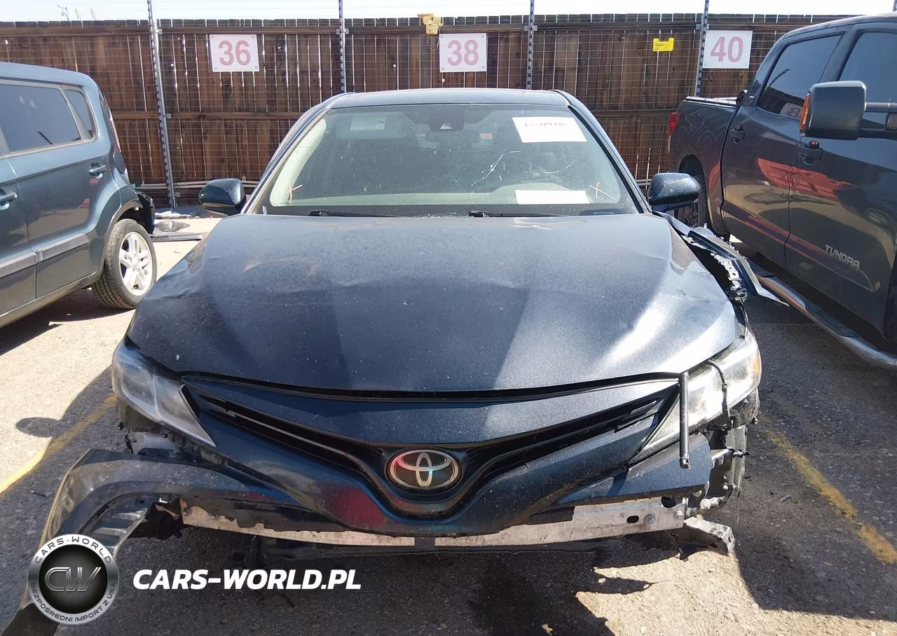 2019 Toyota Camry Le VIN:4T1B11HK6KU691852 - 12