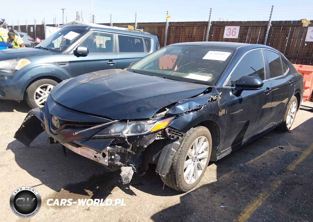 2019 Toyota Camry Le VIN:4T1B11HK6KU691852 - 2