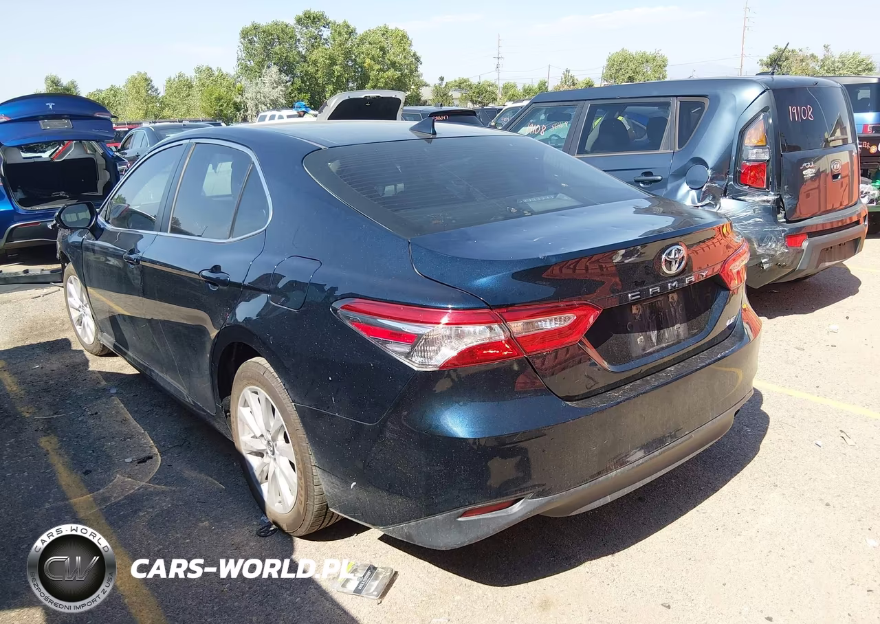 2019 Toyota Camry Le VIN:4T1B11HK6KU691852 - 3