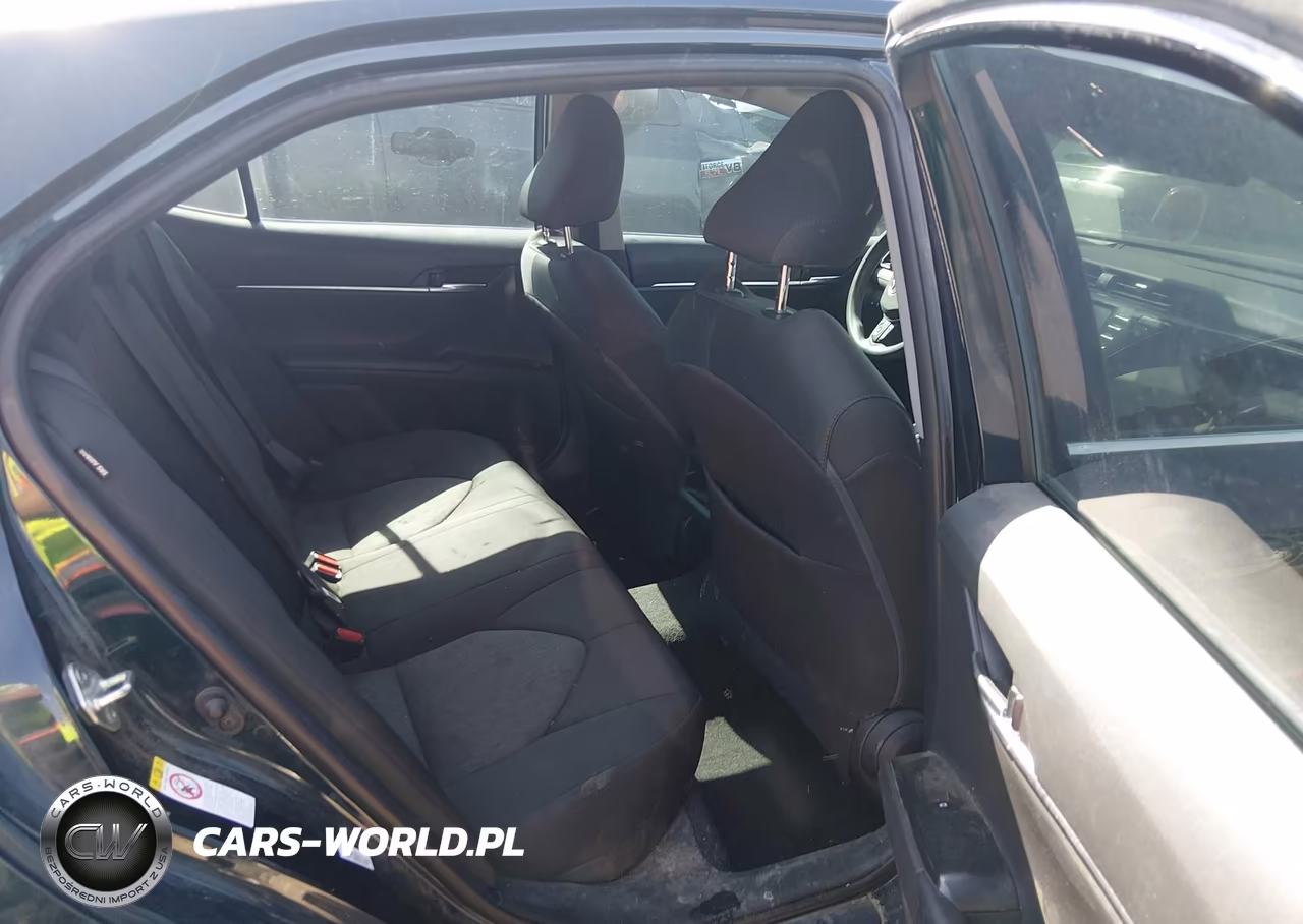 2019 Toyota Camry Le VIN:4T1B11HK6KU691852 - 8
