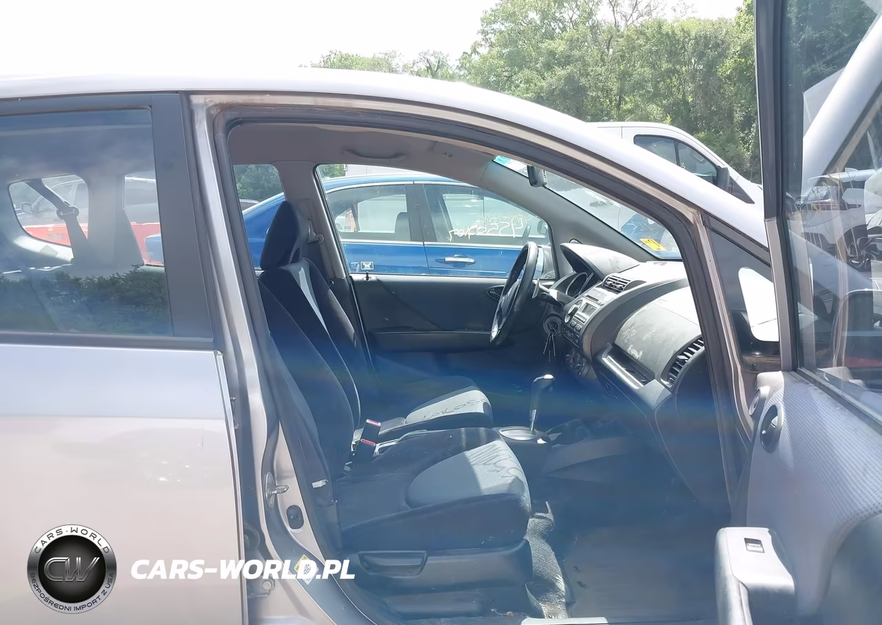 2008 Honda Fit Sport VIN:JHMGD38688S066873 - 5