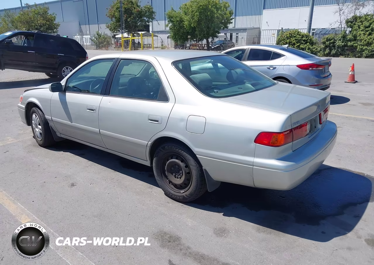 2001 Toyota Camry Le V6 VIN:4T1BF22K41U127616 - 3