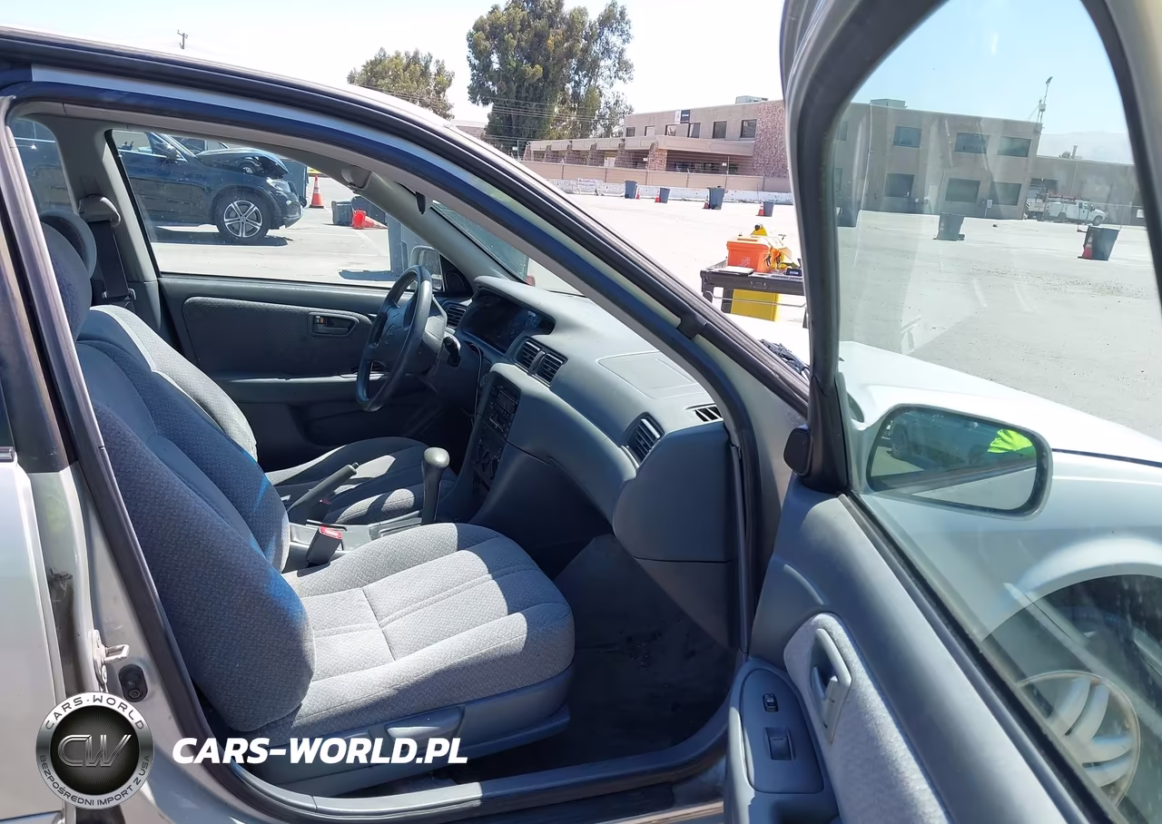 2001 Toyota Camry Le V6 VIN:4T1BF22K41U127616 - 5