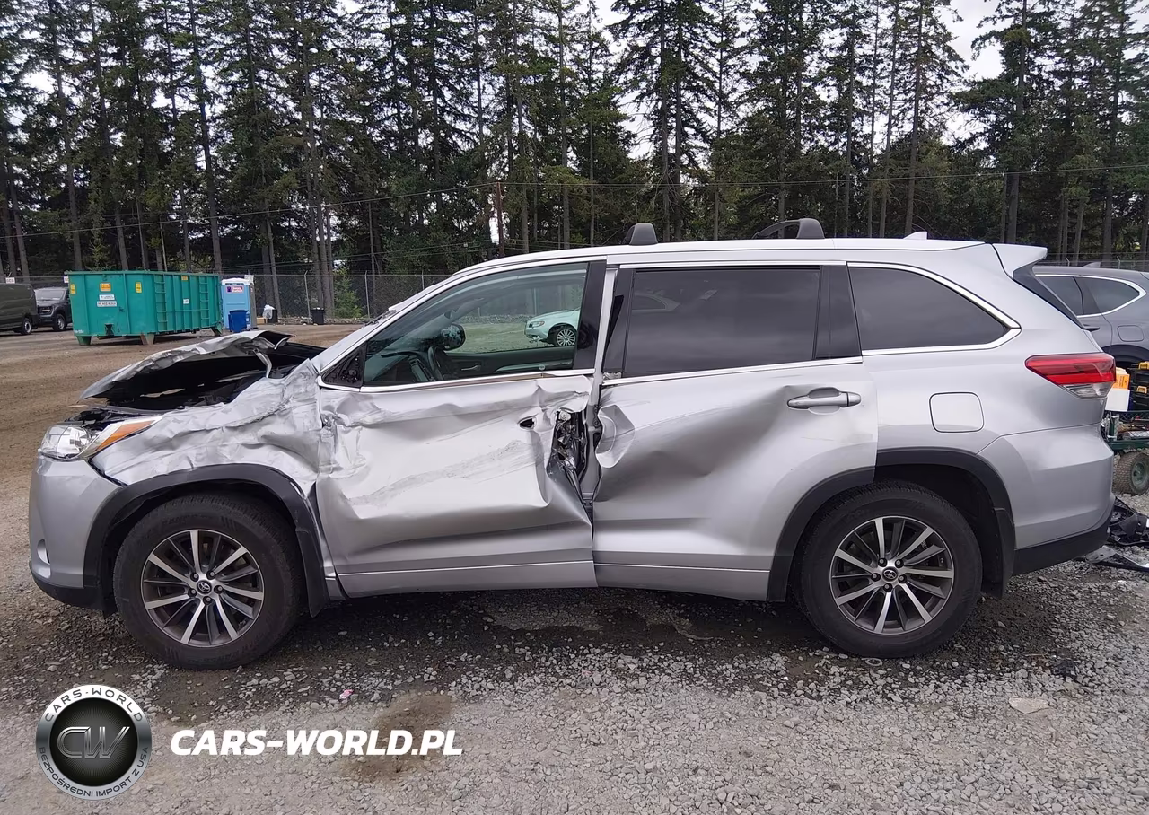 2018 Toyota Highlander Xle VIN:5TDJZRFH6JS524506 - 15