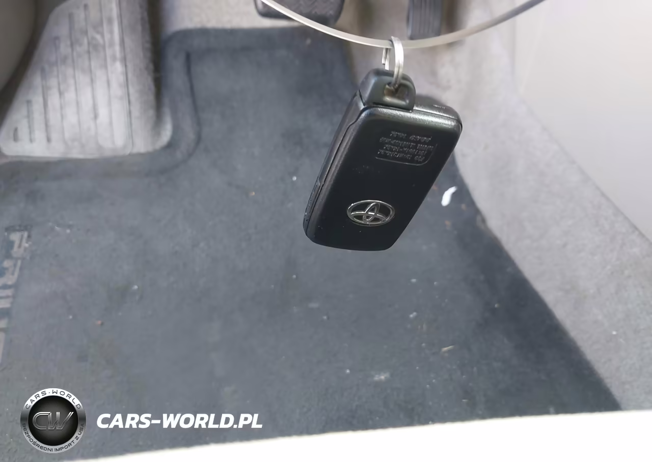 2010 Toyota Prius Iii VIN:JTDKN3DUXA1001368 - 11
