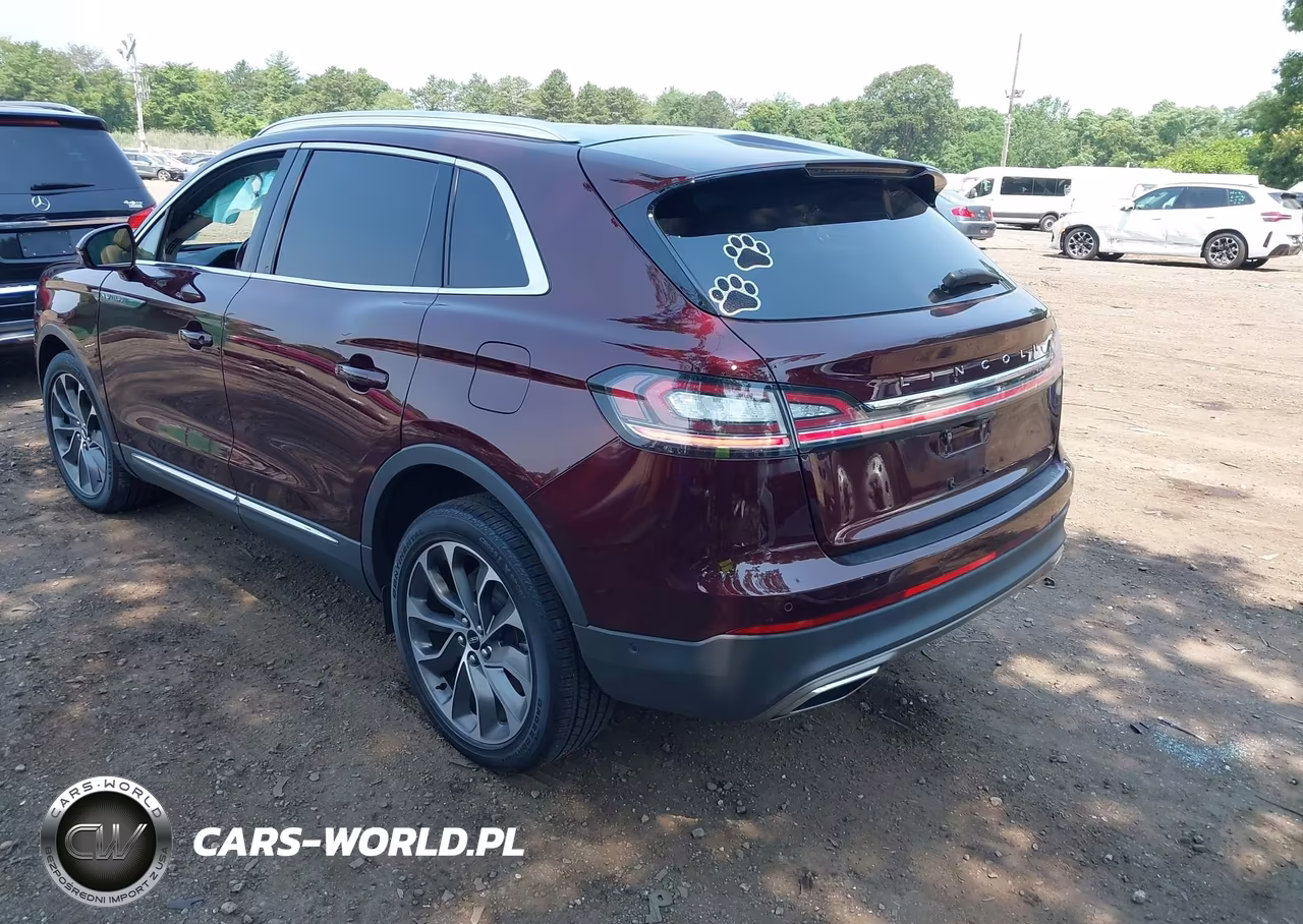 2022 Lincoln Nautilus Reserve VIN:2LMPJ8K95NBL08258 - 3