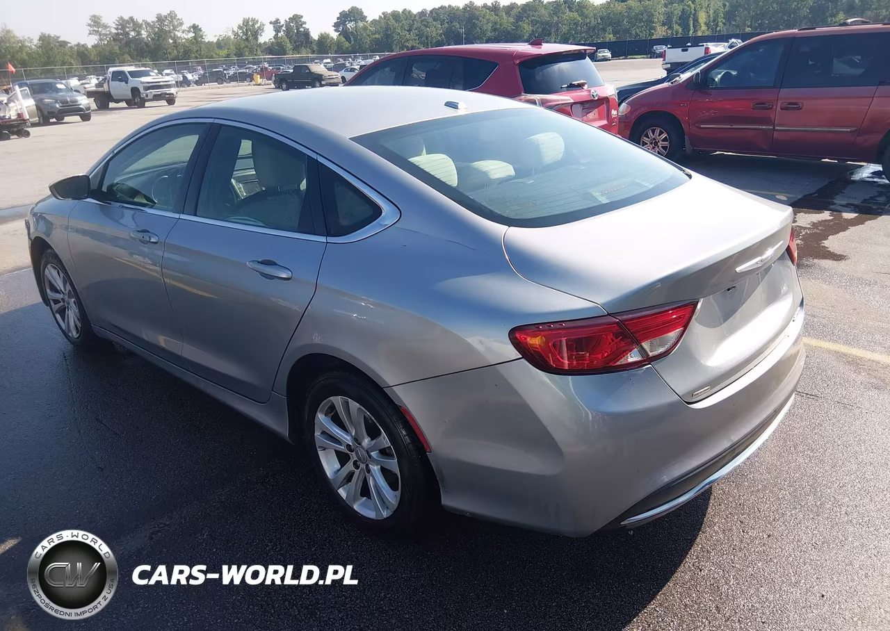 2015 Chrysler 200 Limited VIN:1C3CCCABXFN666286 - 3