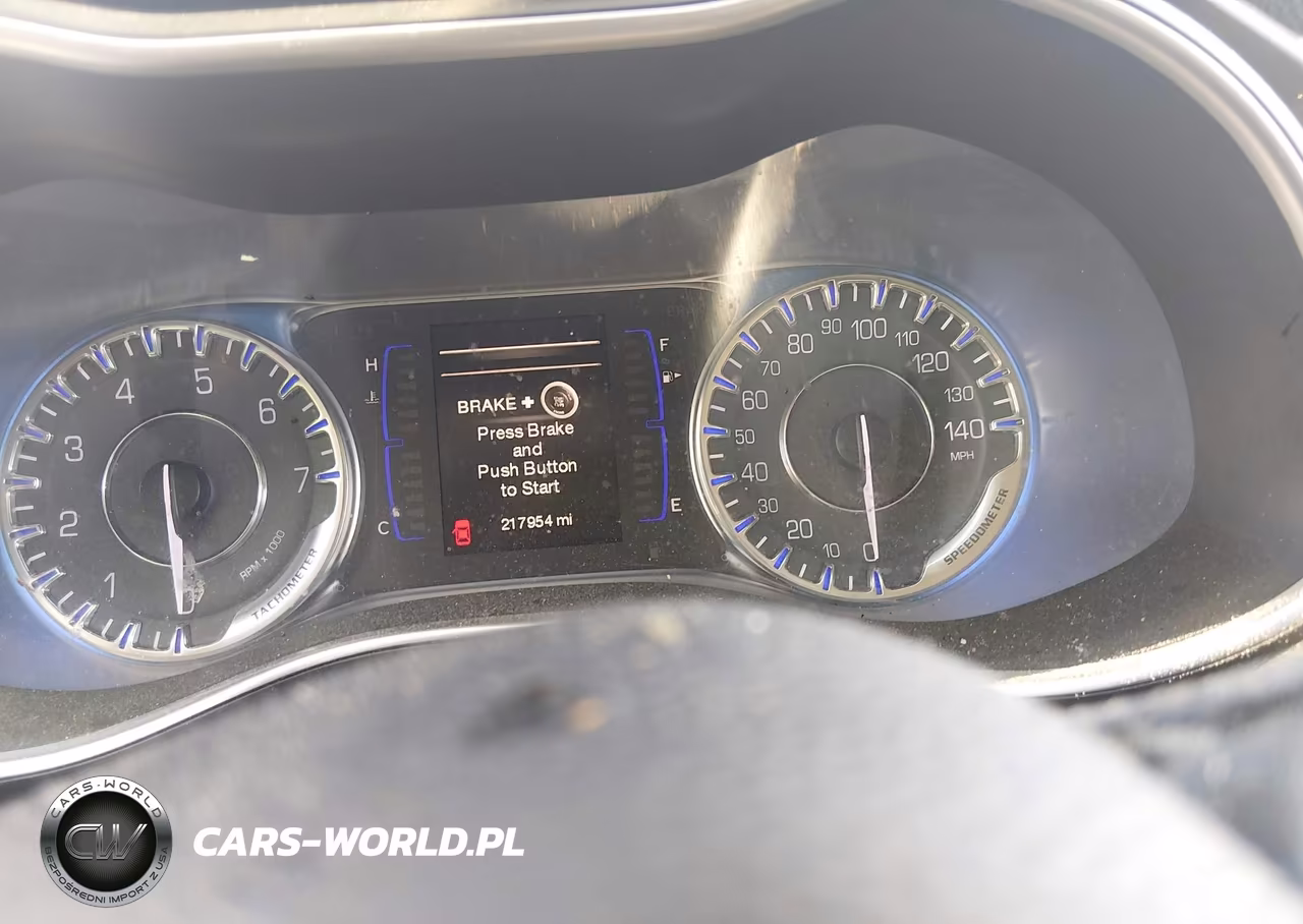 2015 Chrysler 200 Limited VIN:1C3CCCABXFN666286 - 7