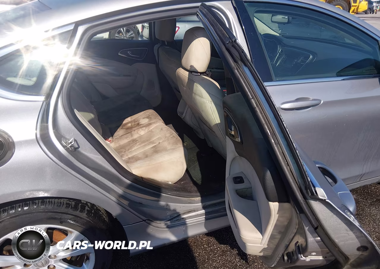 2015 Chrysler 200 Limited VIN:1C3CCCABXFN666286 - 8