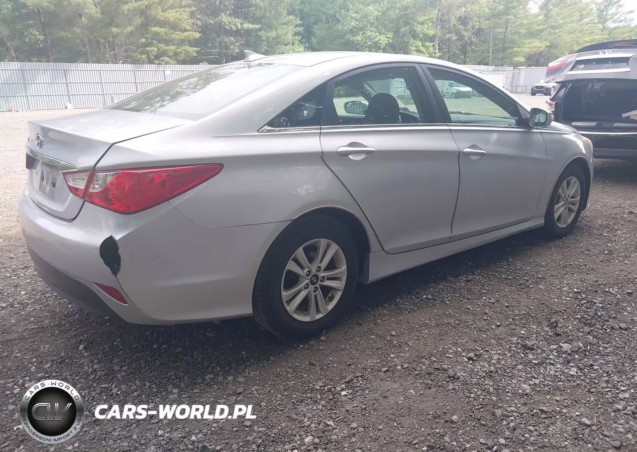 2014 Hyundai Sonata Gls VIN:5NPEB4AC5EH832427 - 4