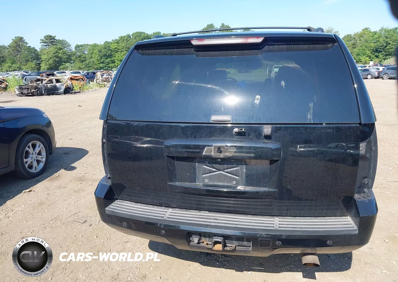 2014 Chevrolet Suburban Lt VIN:1GNSKJE76ER110527 - 16