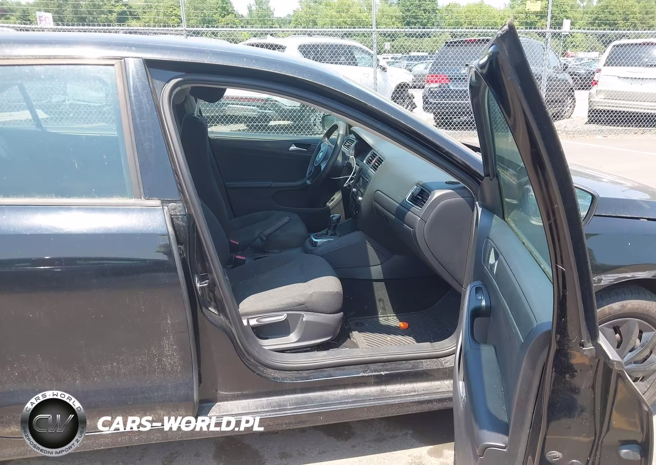 2013 Volkswagen Jetta 2.0L S VIN:3VW2K7AJ7DM390789 - 5