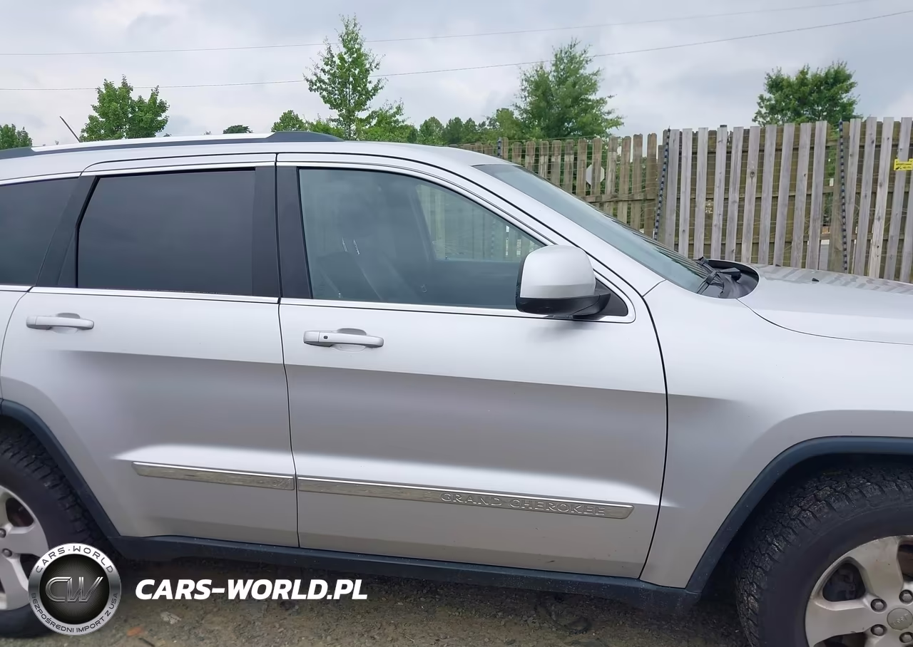 2013 Jeep Grand Cherokee Laredo VIN:1C4RJFAGXDC634116 - 13