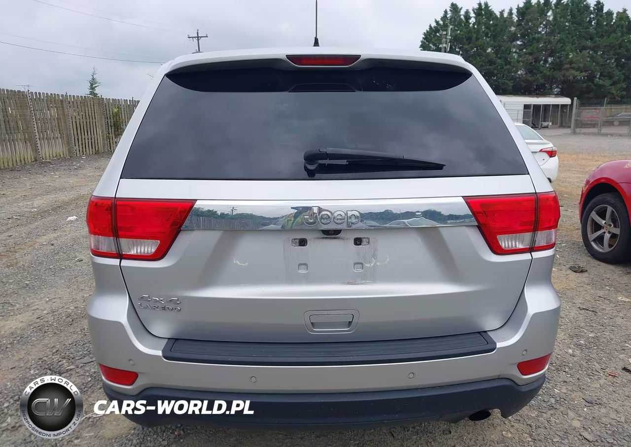 2013 Jeep Grand Cherokee Laredo VIN:1C4RJFAGXDC634116 - 16