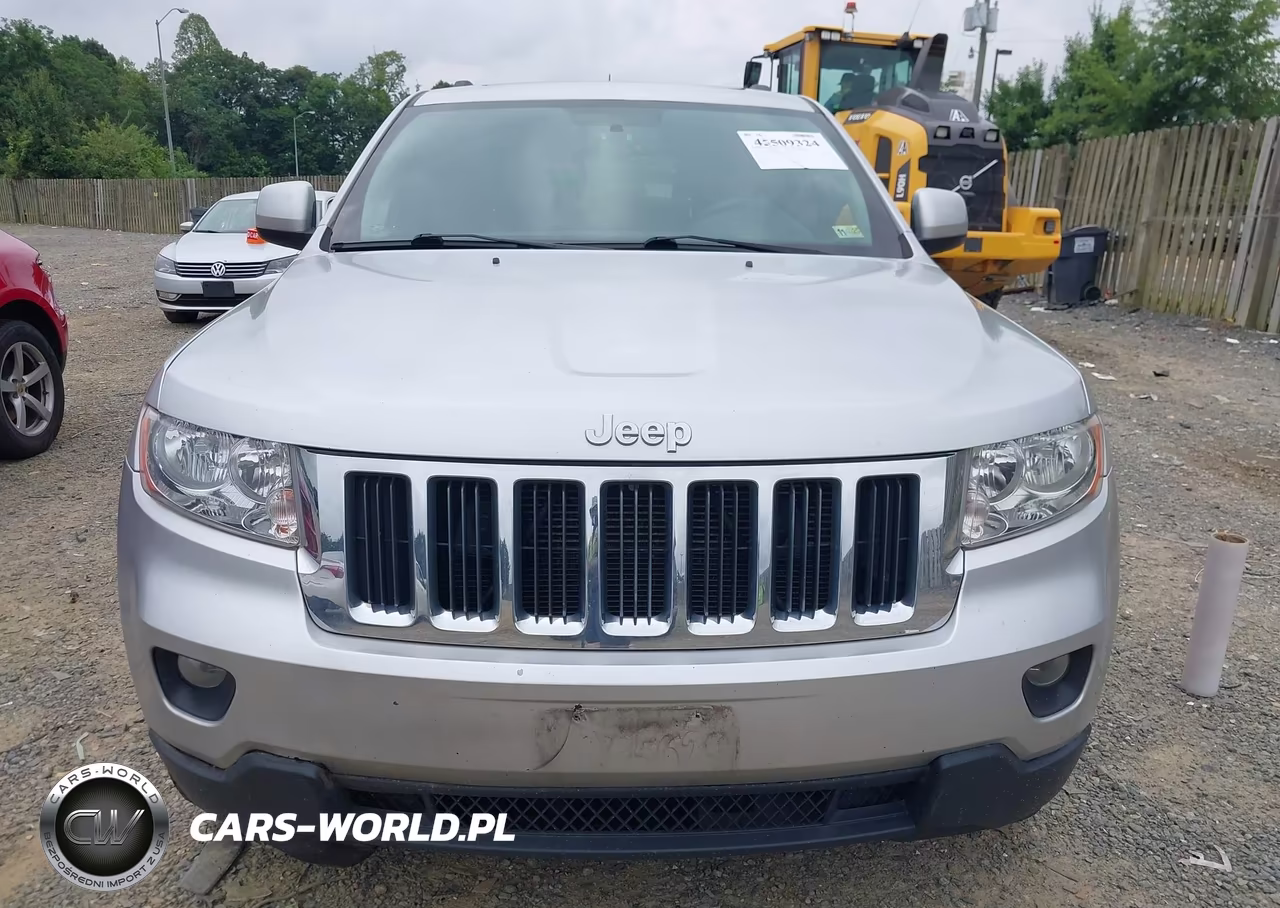 2013 Jeep Grand Cherokee Laredo VIN:1C4RJFAGXDC634116 - 6
