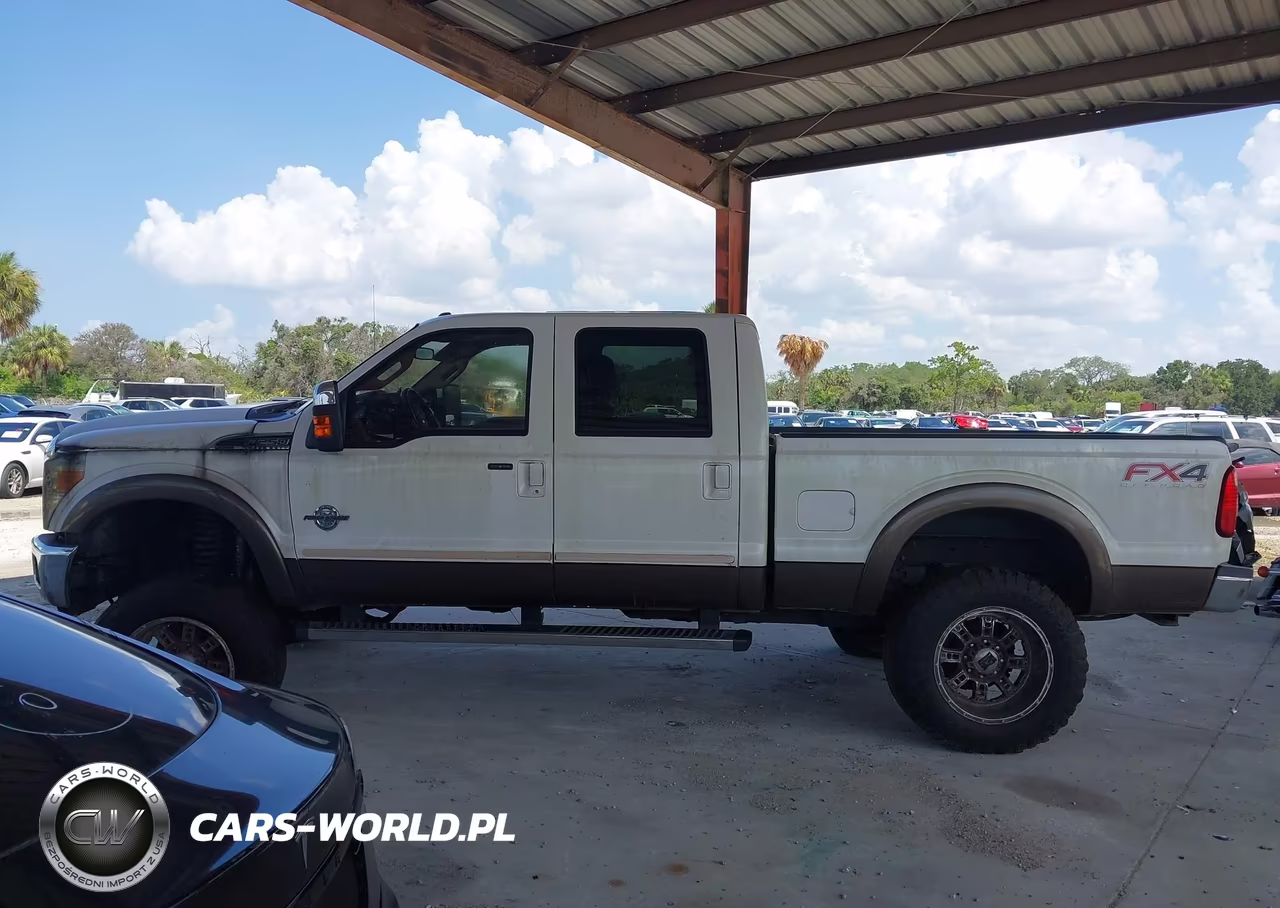 2015 Ford F-250 Lariat-Xl-Xlt VIN:1FT7W2BTXFEC68713 - 13