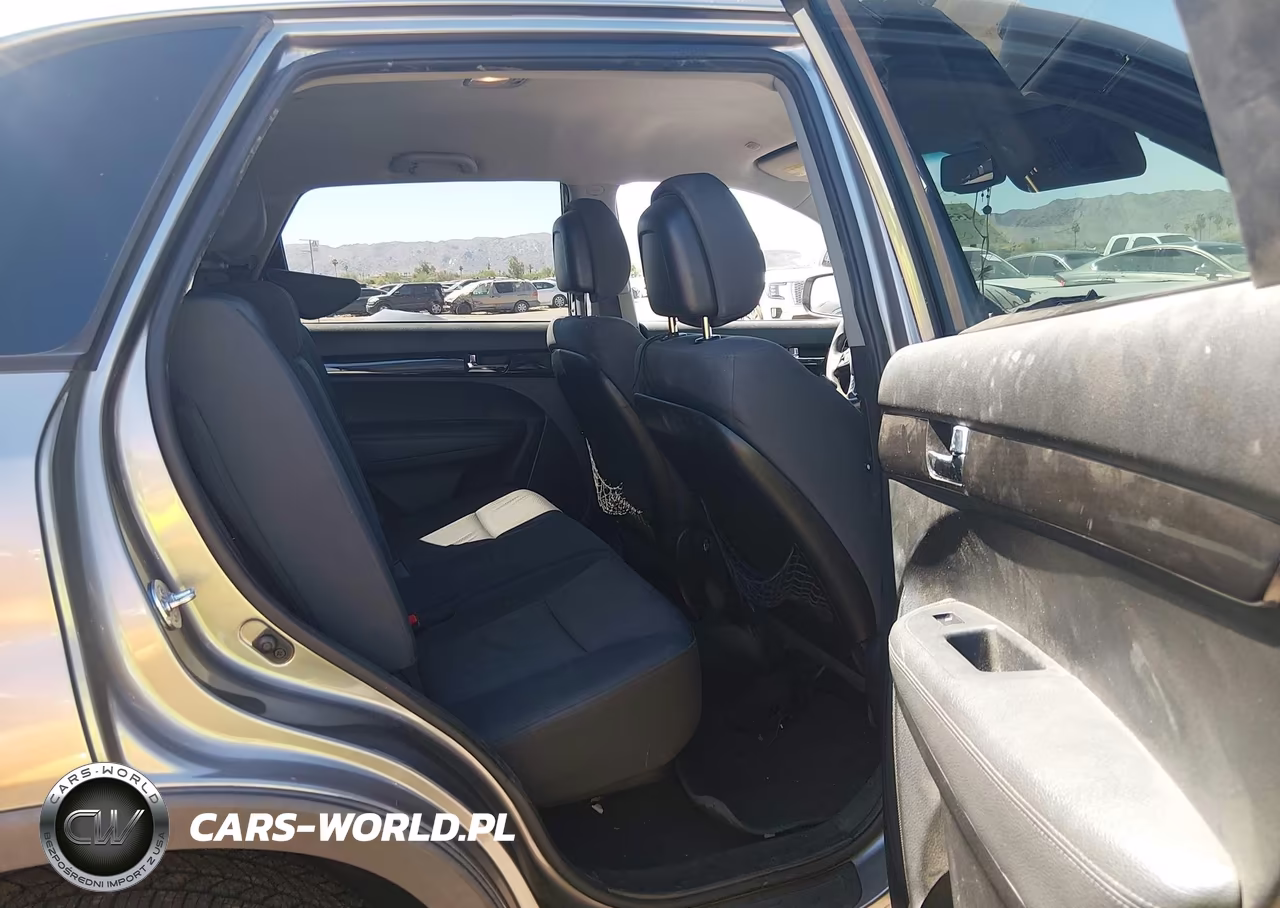 2012 Kia Sorento Lx VIN:5XYKT3A68CG256633 - 8