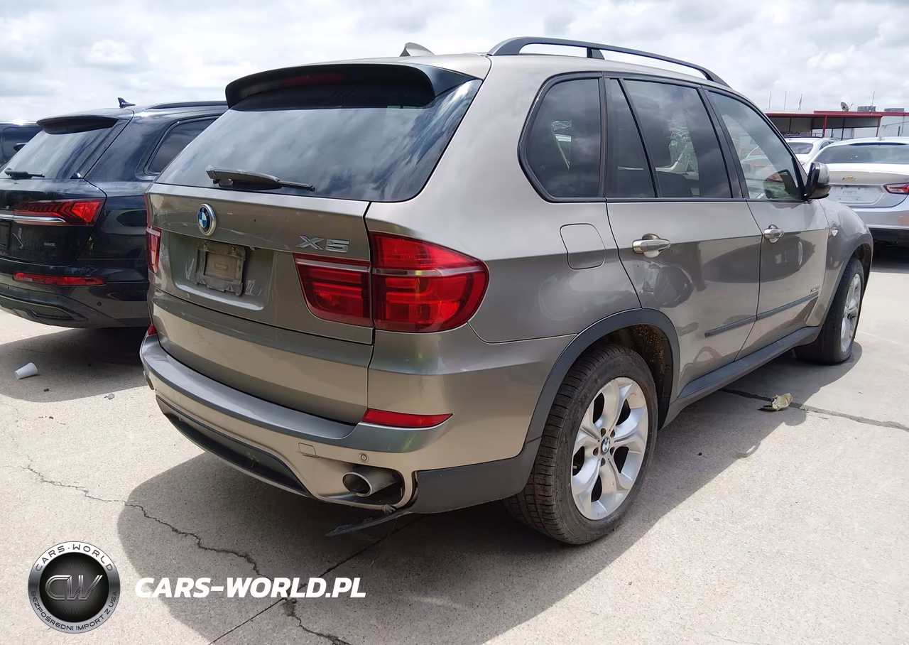 2012 BMW X5 xDrive35D VIN:5UXZW0C53CL665134 - 4
