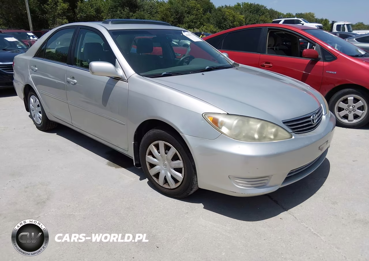 2005 Toyota Camry Le