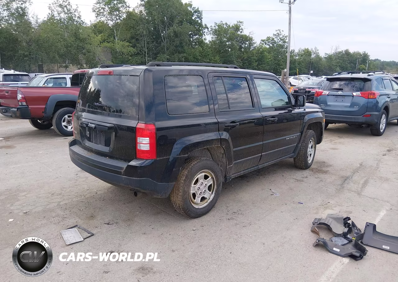 2016 Jeep Patriot Sport VIN:1C4NJRBBXGD685360 - 4