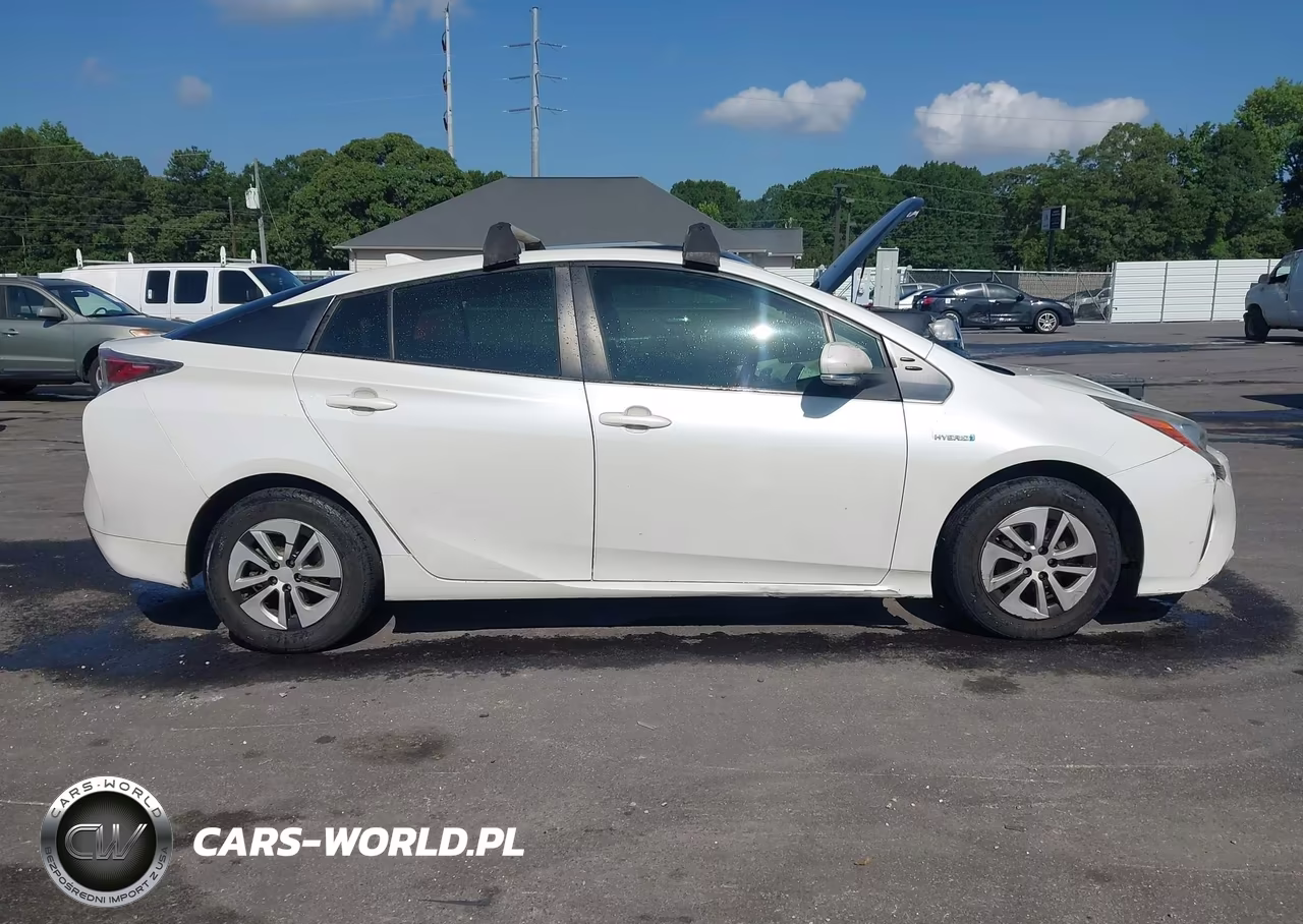 2016 Toyota Prius Two VIN:JTDKBRFU0G3001448 - 13
