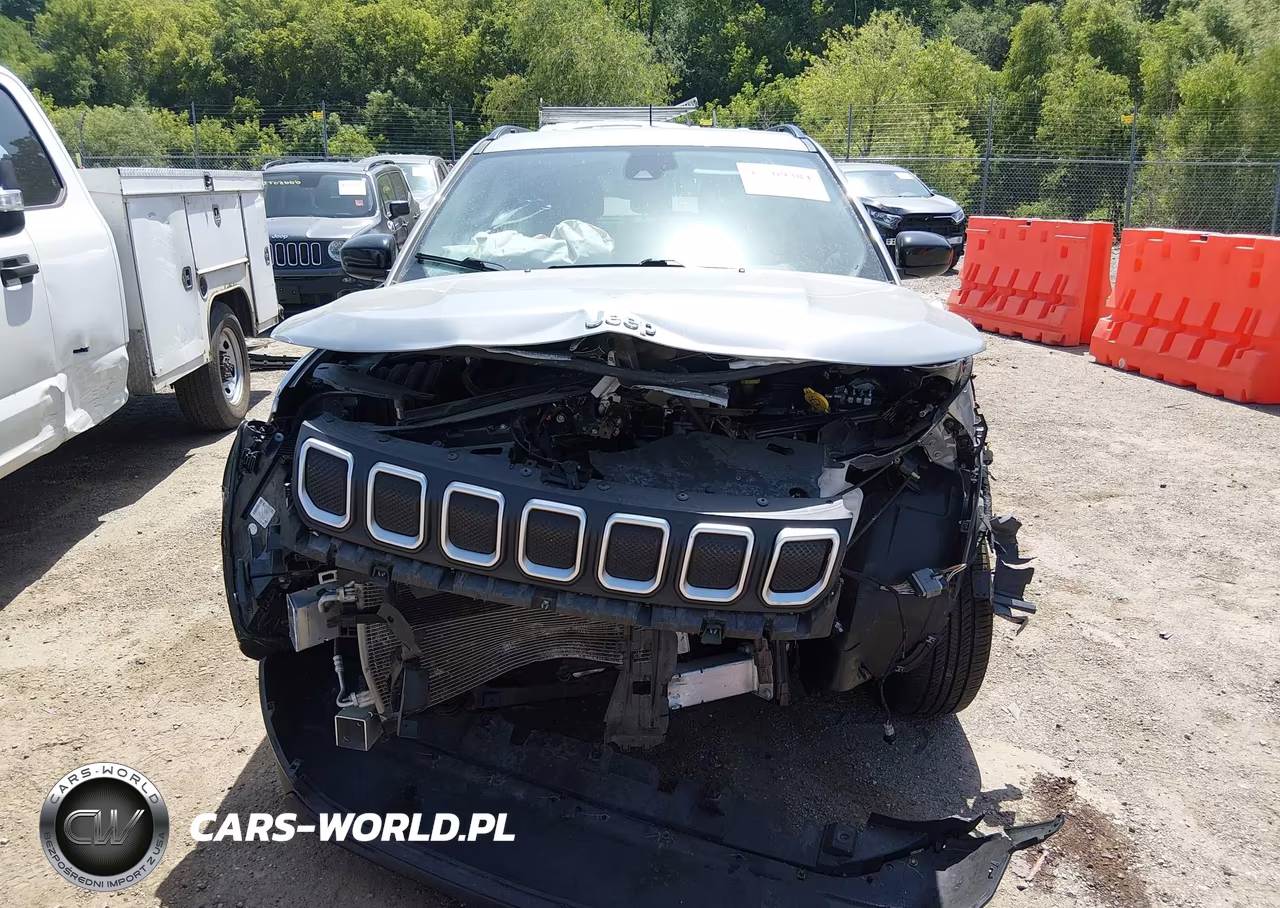 2022 Jeep Compass Latitude 4X4 VIN:3C4NJDBB6NT130674 - 11