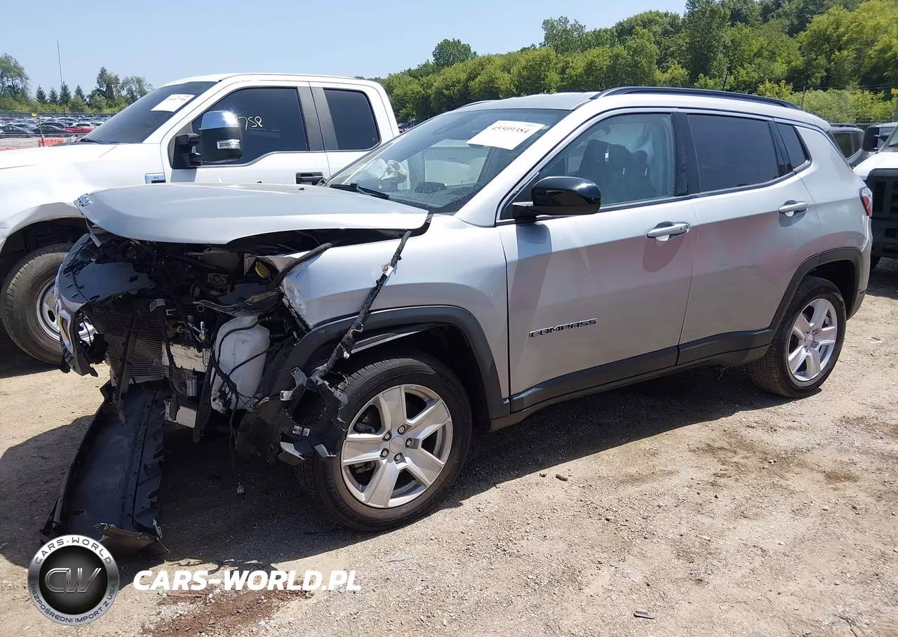 2022 Jeep Compass Latitude 4X4 VIN:3C4NJDBB6NT130674 - 2
