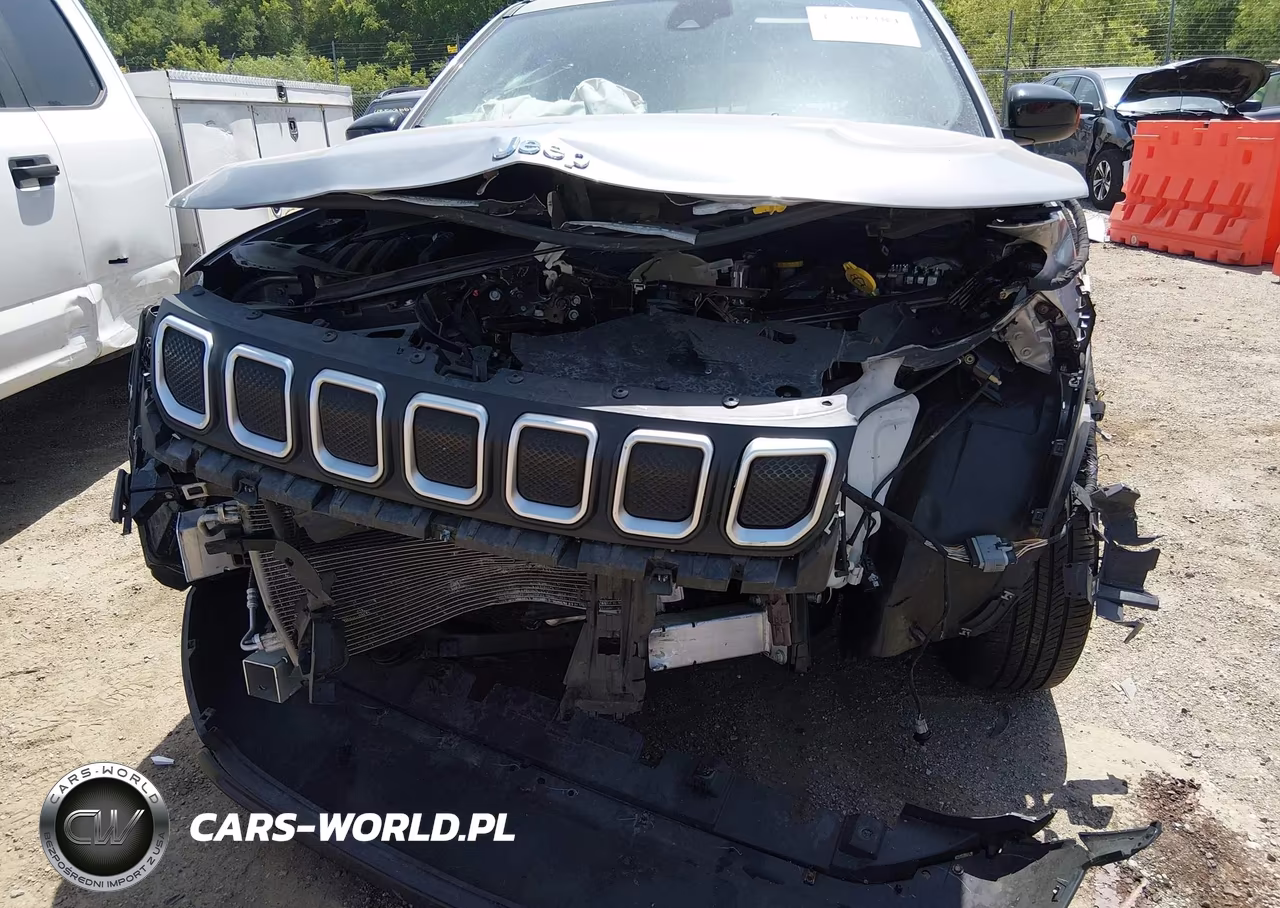 2022 Jeep Compass Latitude 4X4 VIN:3C4NJDBB6NT130674 - 6