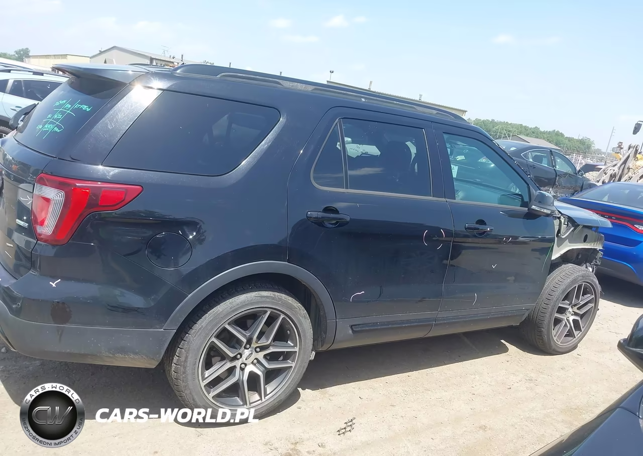 2017 Ford Explorer Sport VIN:1FM5K8GTXHGD97780 - 13