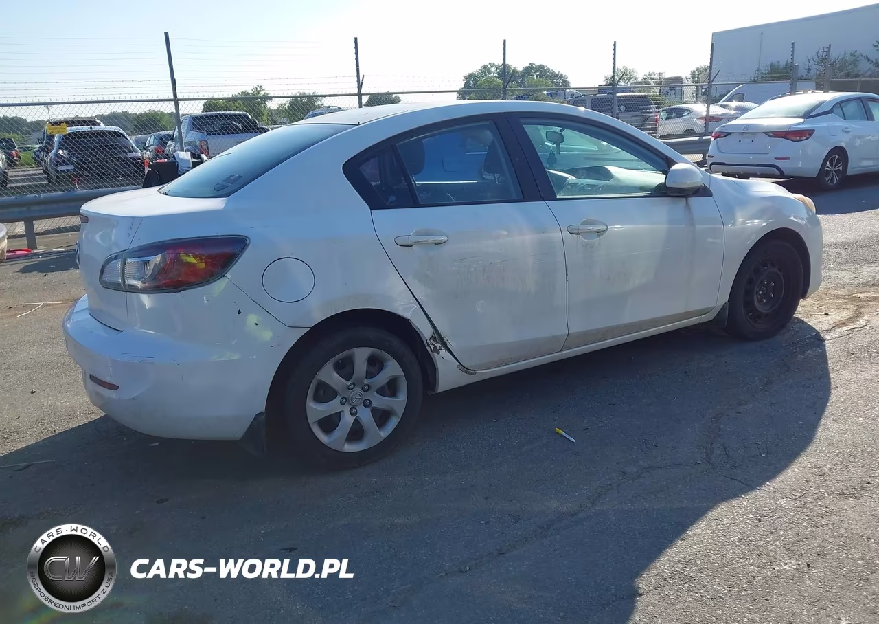 2013 Mazda Mazda3 I Sv VIN:JM1BL1TF0D1731968 - 4