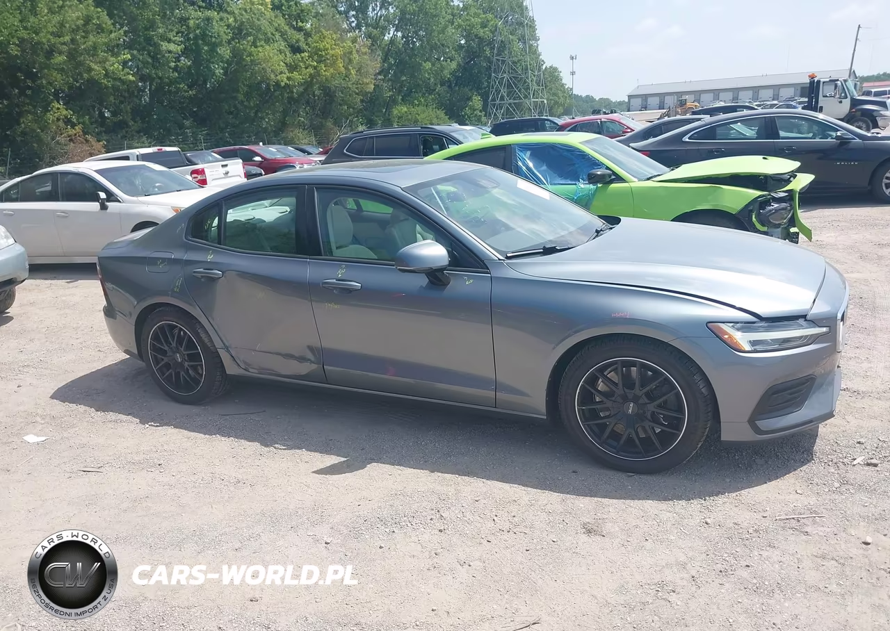 2020 Volvo S60 T6 Momentum VIN:7JRA22TKXLG033673 - 13