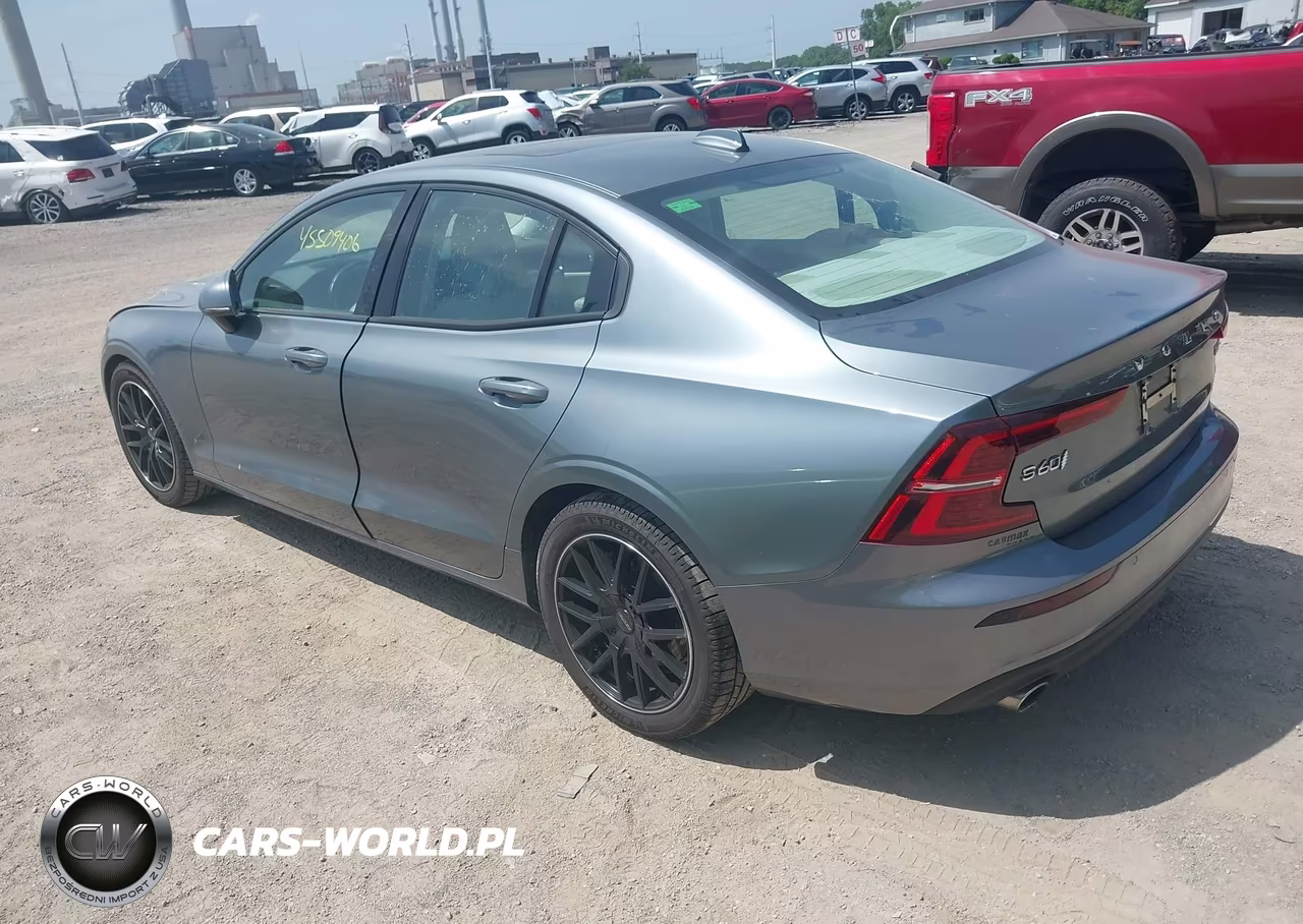 2020 Volvo S60 T6 Momentum VIN:7JRA22TKXLG033673 - 3