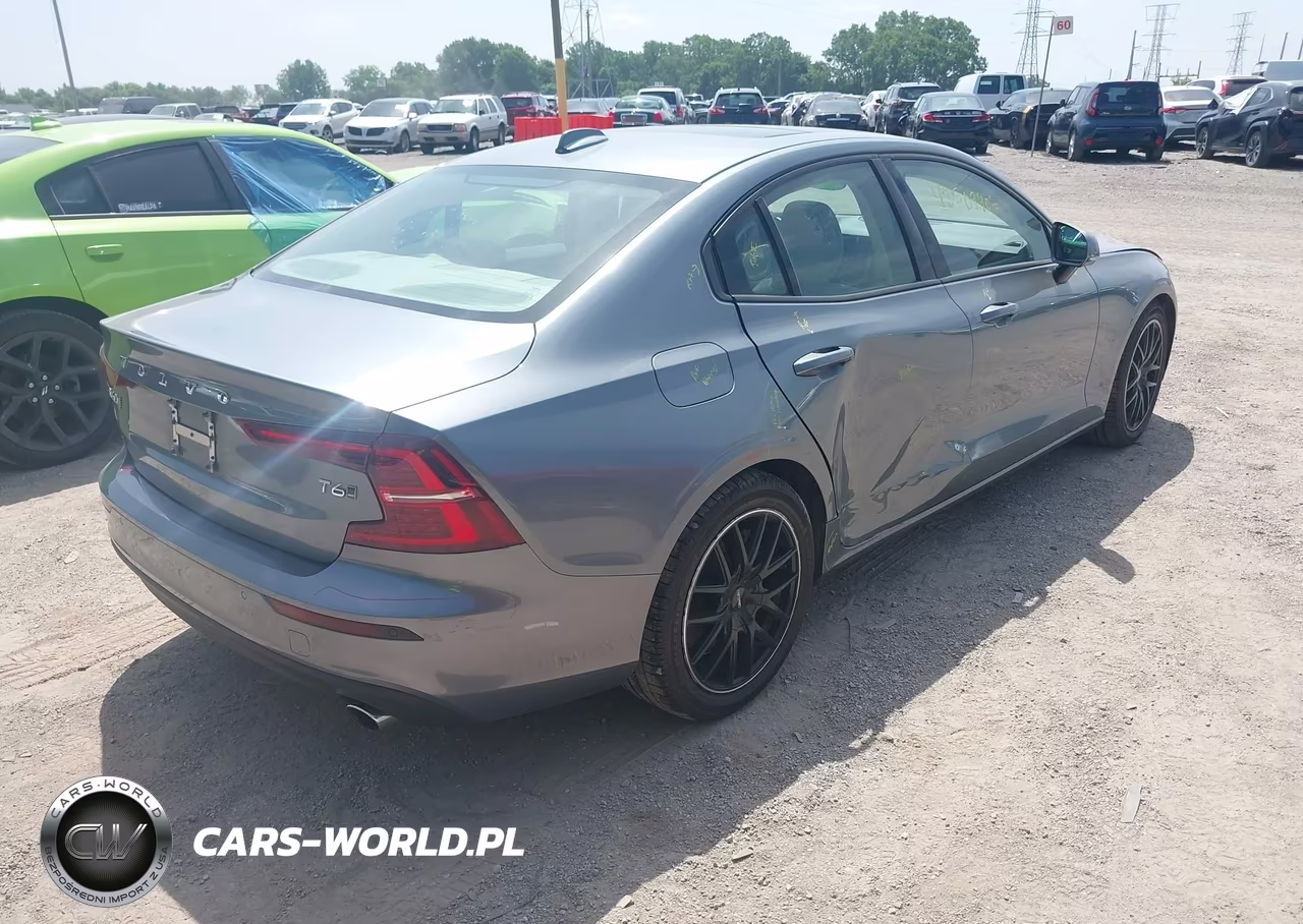 2020 Volvo S60 T6 Momentum VIN:7JRA22TKXLG033673 - 4