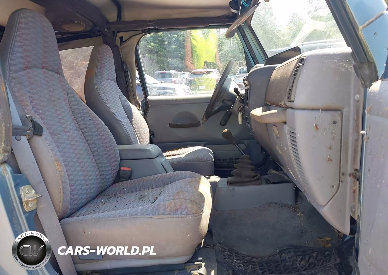 1998 Jeep Wrangler Sport VIN:1J4FY19S8WP709816 - 5