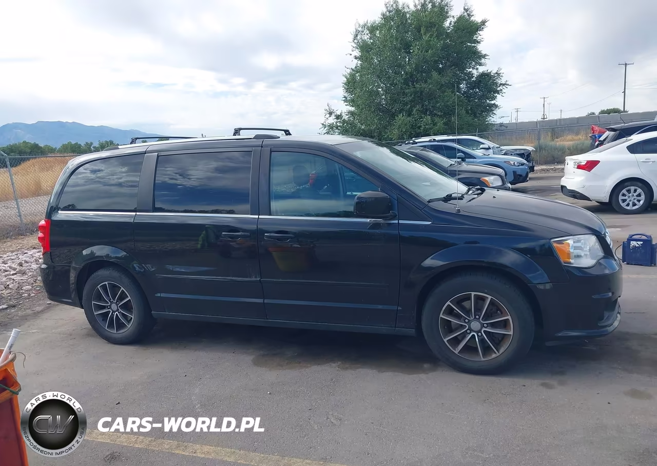 2017 Dodge Grand Caravan Sxt VIN:2C4RDGCG9HR545631 - 13
