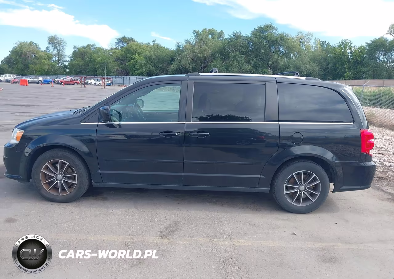2017 Dodge Grand Caravan Sxt VIN:2C4RDGCG9HR545631 - 14
