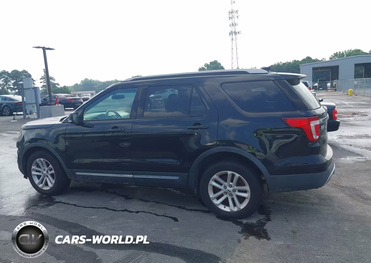 2016 Ford Explorer Xlt VIN:1FM5K7D87GGB15751 - 14