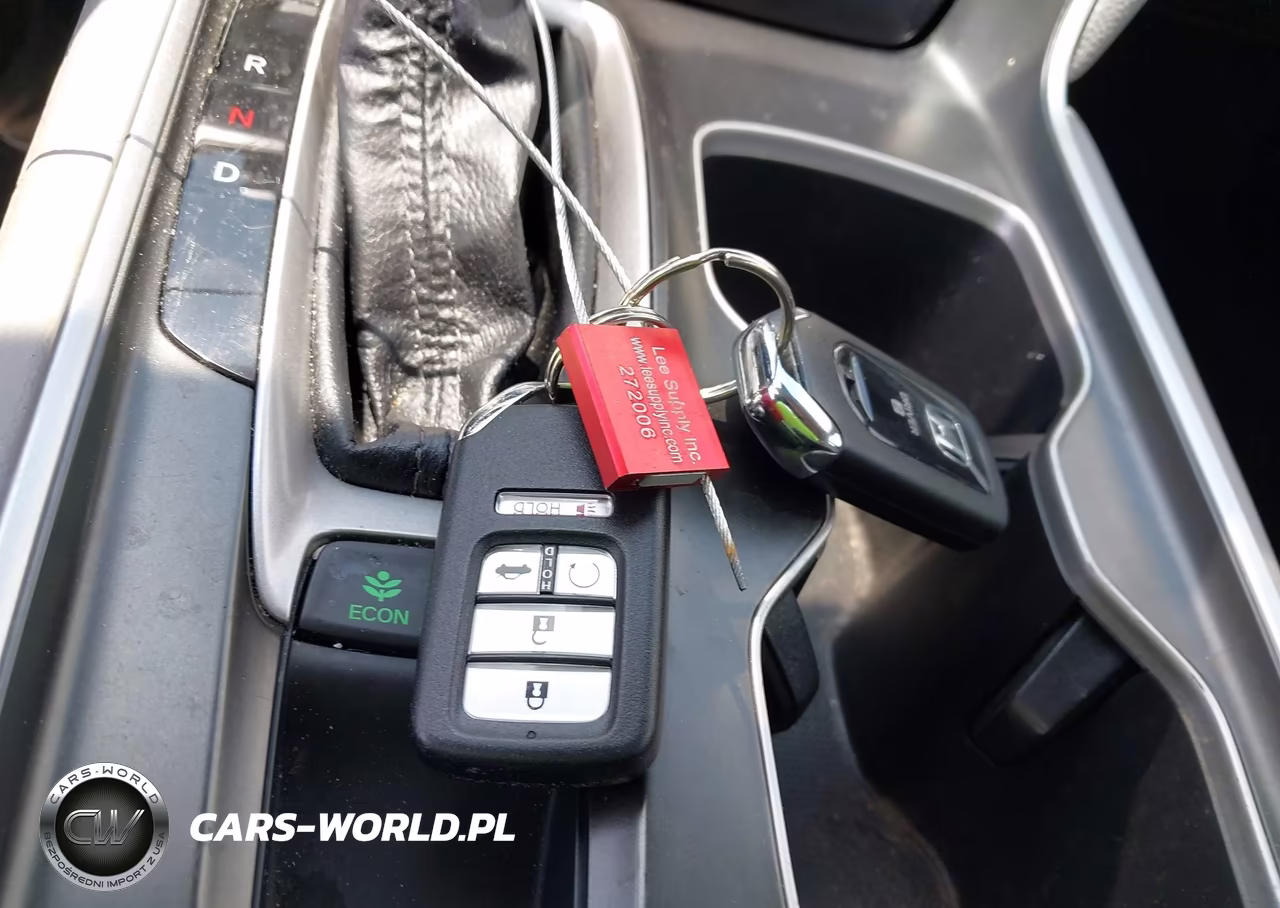 2018 Honda Accord Touring VIN:1HGCV1F9XJA138071 - 11