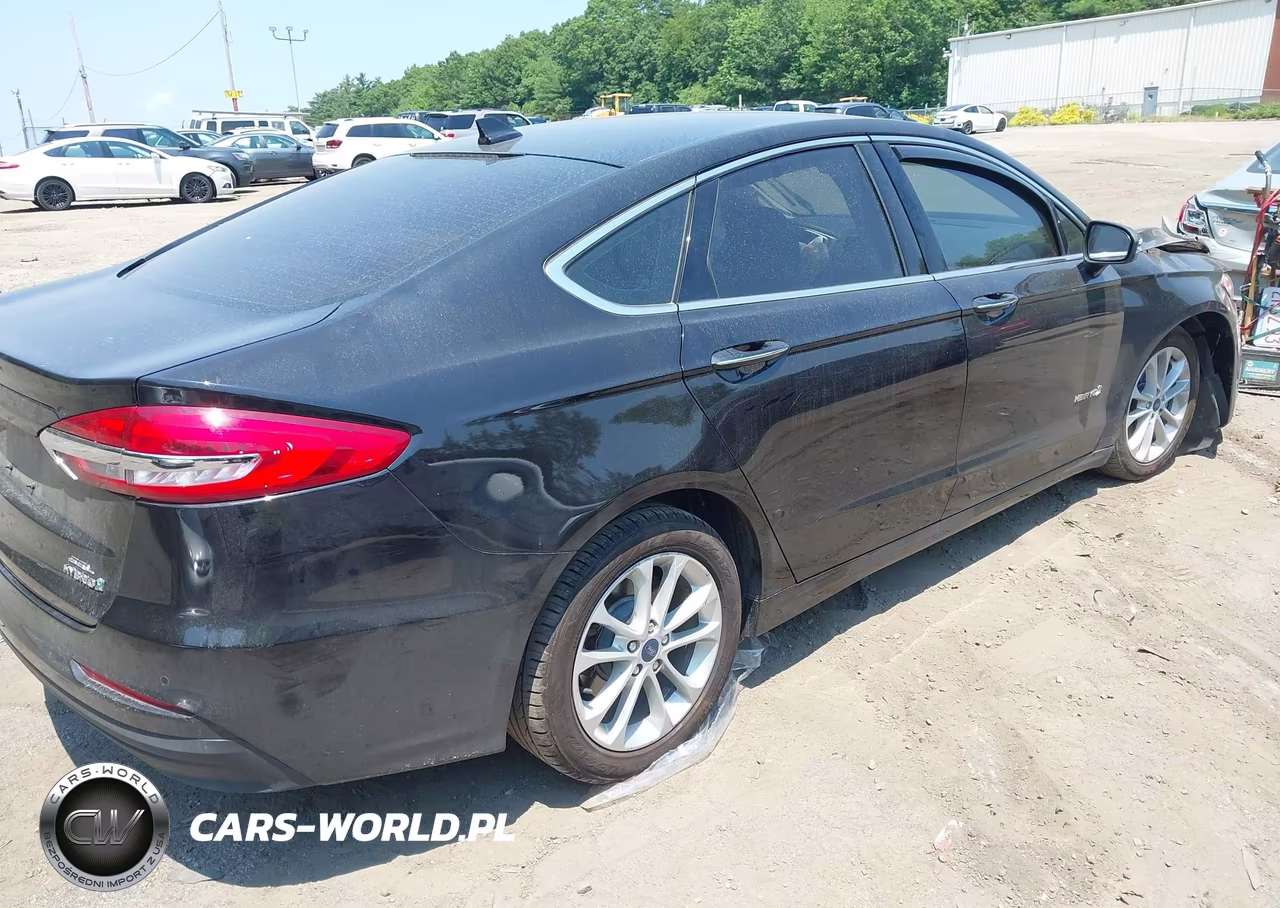 2019 Ford Fusion Hybrid Sel VIN:3FA6P0MU1KR190323 - 4