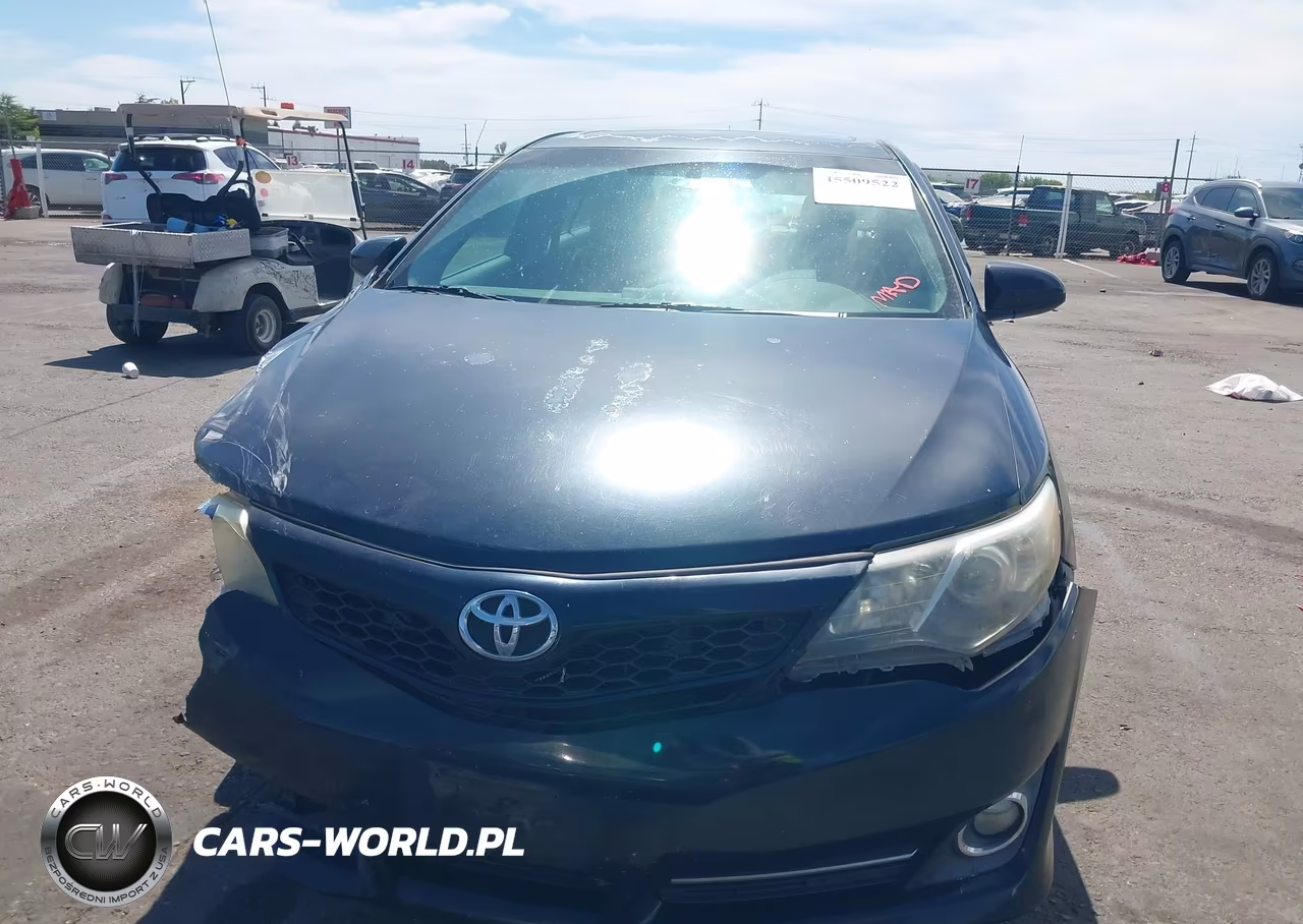 2014 Toyota Camry Se Sport VIN:4T1BF1FK5EU337362 - 12