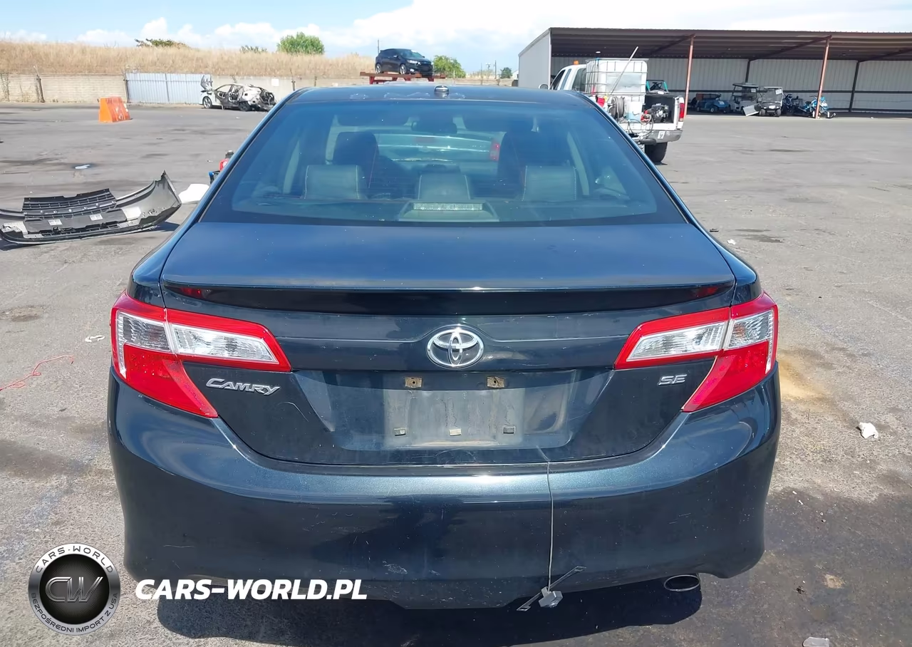 2014 Toyota Camry Se Sport VIN:4T1BF1FK5EU337362 - 16
