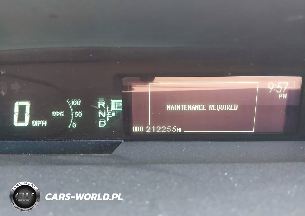 2013 Toyota Prius Two VIN:JTDKN3DU8D5627935 - 7