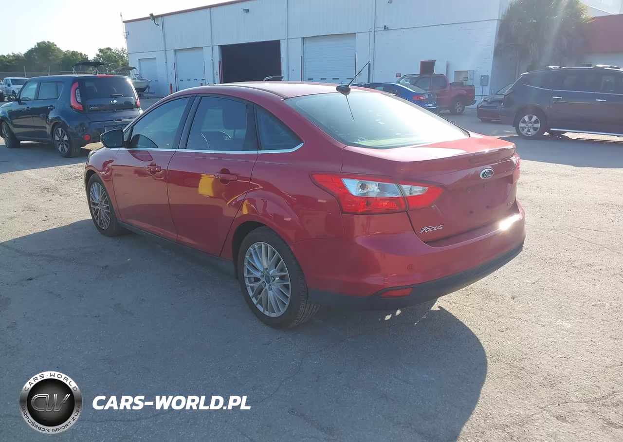 2012 Ford Focus Sel VIN:1FAHP3H28CL293130 - 3