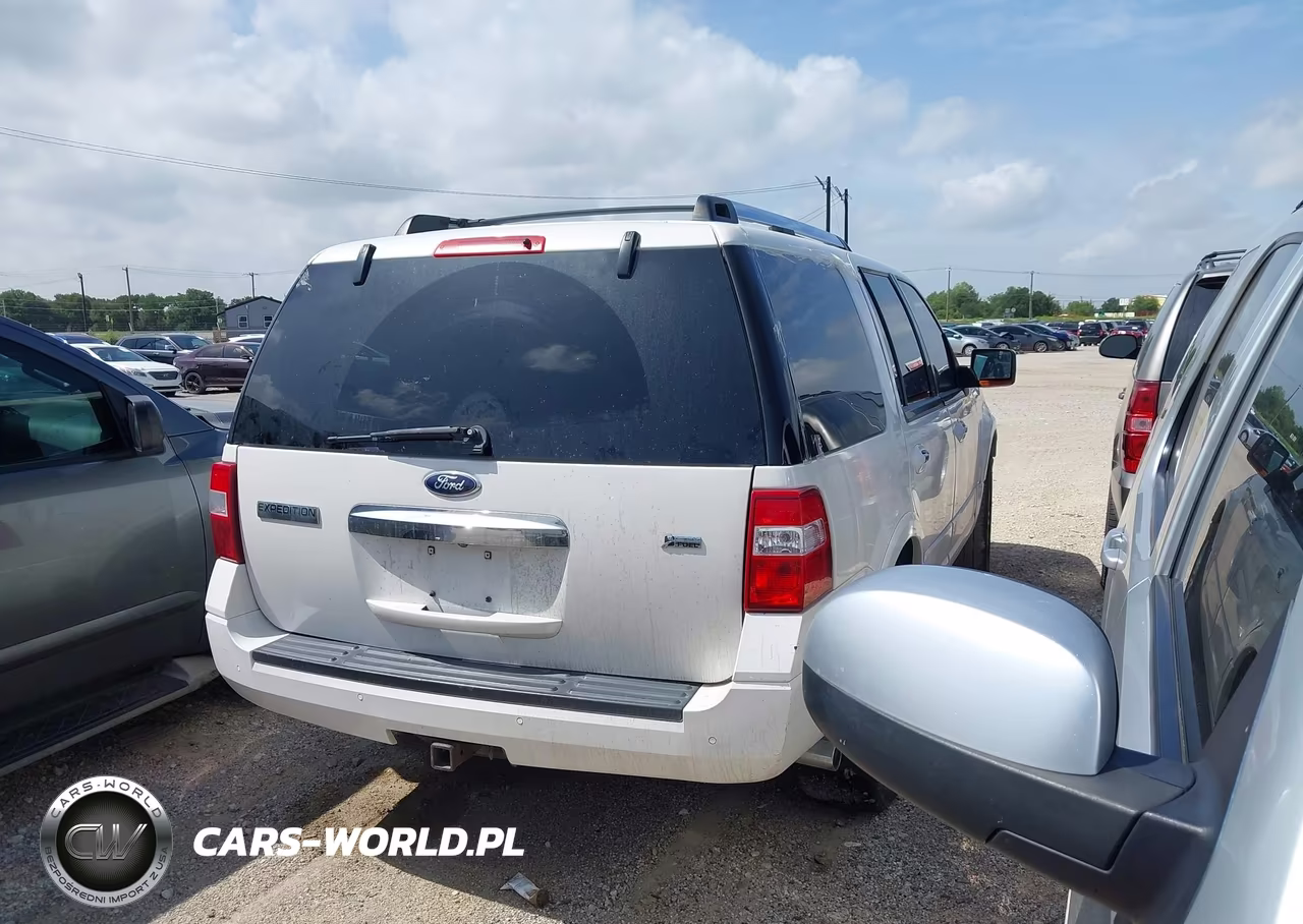 2013 Ford Expedition Limited VIN:1FMJU1K58DEF05666 - 4