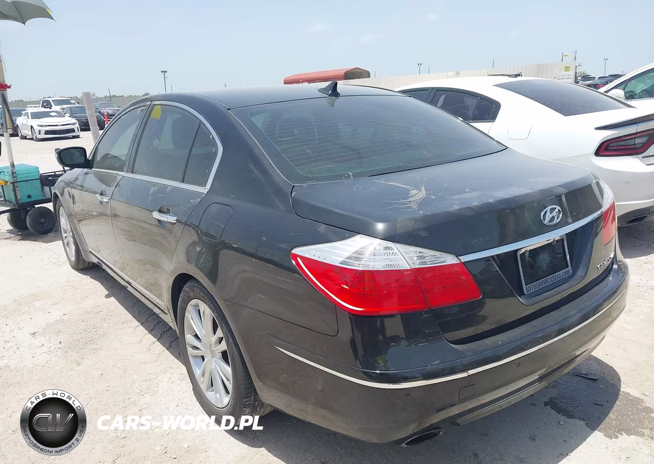 2011 Hyundai Genesis 4.6 VIN:KMHGC4DF2BU125360 - 3